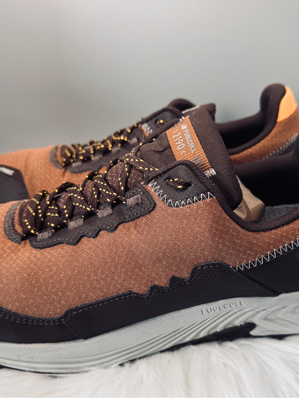 New Balance FuelCell 2190 Men’s 10 Brown Waterproof Trail Running Shoes Hiking - Picture 5 of 10